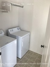 1512 N Stevens Dr-Unit -Unit A in Idaho Falls, ID - Building Photo - Building Photo