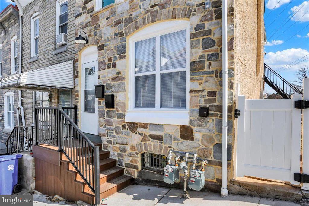 553 Wunder St in Reading, PA - Building Photo