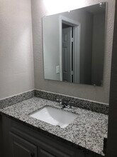 6138 Kenilwood Dr in Houston, TX - Building Photo - Building Photo