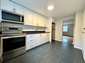 12 Vinal St, Unit 2 in Boston, MA - Building Photo - Building Photo
