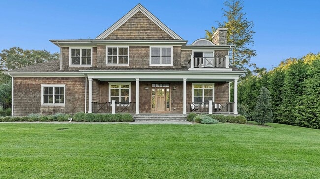 20 Lighthouse Ln in Sag Harbor, NY - Building Photo - Building Photo