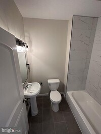 1719 Guilford Ave photo'