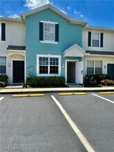 3627 Pine Oak Cir, Unit 108 in Ft. Myers, FL - Building Photo - Building Photo