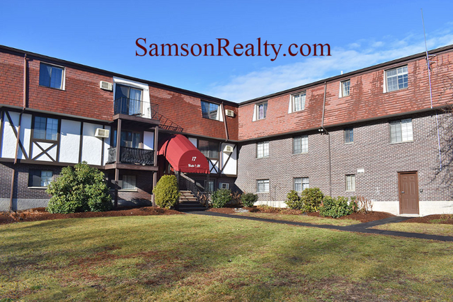 17 Erick Rd in Mansfield, MA - Building Photo - Building Photo