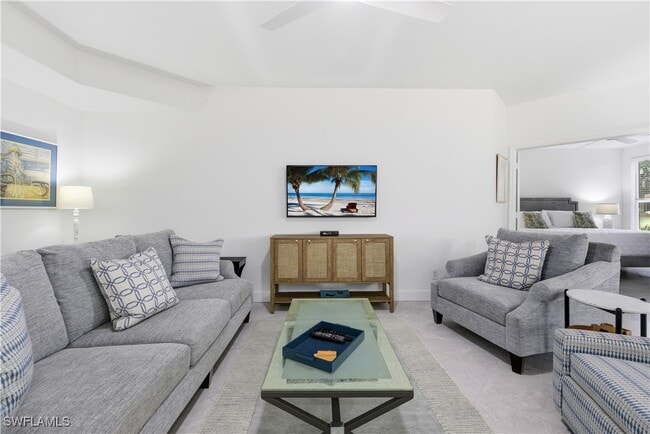 25248 Pelican Creek Cir in Bonita Springs, FL - Building Photo - Building Photo