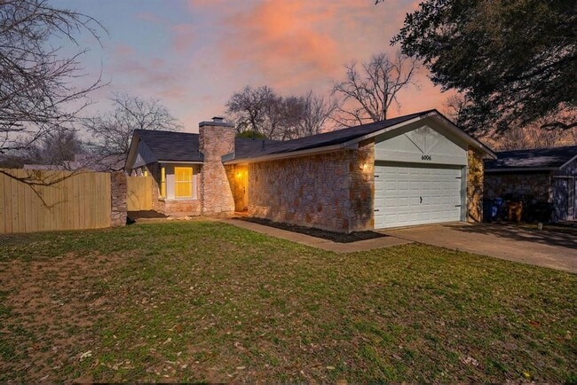 8400 Seminary Ridge Dr in Austin, TX - Building Photo - Building Photo