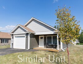 17 Lido Ln in Laconia, NH - Building Photo