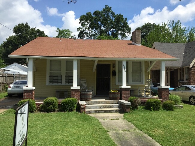 2288 York Ave in Memphis, TN - Foto de edificio - Building Photo