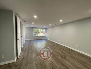 1529 Dwight Pl in Bronx, NY - Building Photo - Building Photo
