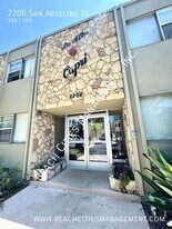 2206 San Anseline Ave in Long Beach, CA - Building Photo