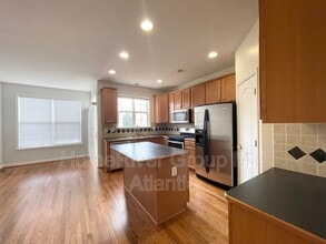 42570 Magellan Square in Ashburn, VA - Building Photo - Building Photo