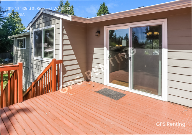 12615 NE 142nd St in Kirkland, WA - Building Photo - Building Photo
