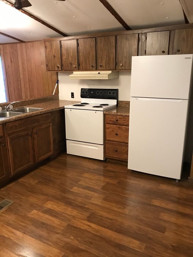 1012 Pampas Ln in Beech Island, SC - Building Photo - Building Photo