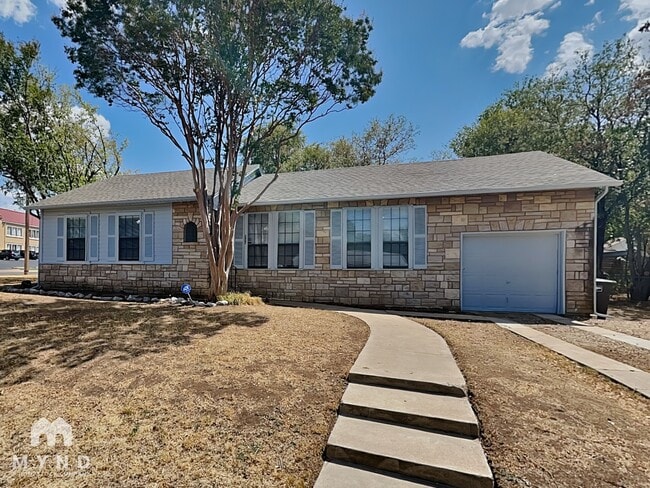 property at 3862 Meadowbrook Dr