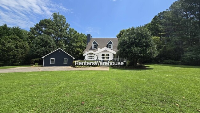 property at 165 Oak Hill Cir