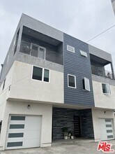 1861 S Curson Ave in Los Angeles, CA - Building Photo - Building Photo