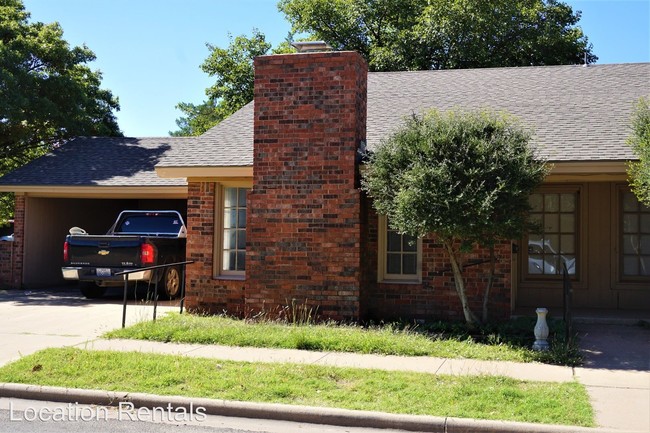 2202 32nd St in Lubbock, TX - Building Photo - Building Photo