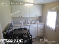 5729 Rosehill Rd in Shawnee, KS - Building Photo - Building Photo