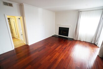 1441 Federal Ave, Unit 202 in Los Angeles, CA - Foto de edificio - Building Photo