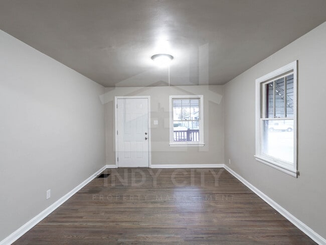610 S Sherman Dr in Indianapolis, IN - Building Photo - Building Photo