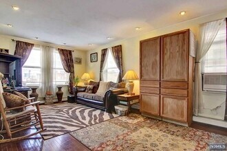 2787 John F. Kennedy Blvd in Jersey City, NJ - Foto de edificio - Building Photo