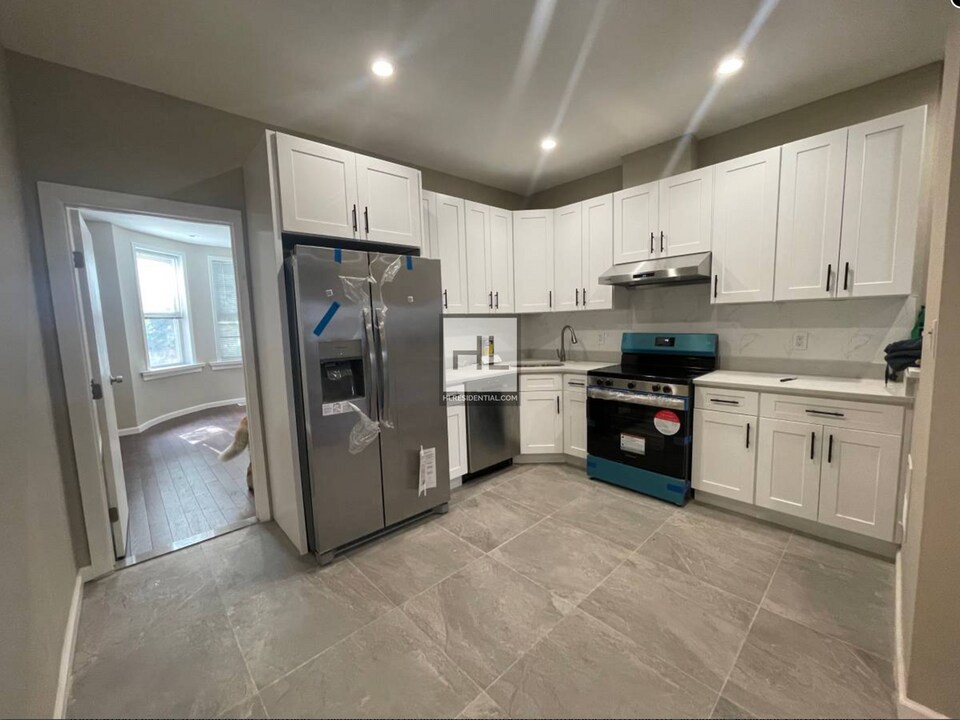64-41 Madison St-Unit -1F in Queens, NY - Building Photo