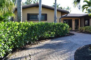 1704 SW 5th Ct in Fort Lauderdale, FL - Building Photo