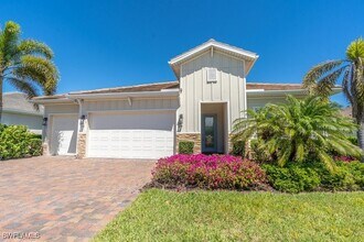 14717 Leeward Dr in Naples, FL - Building Photo - Building Photo