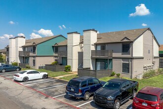 Ashton Apartments in Saginaw, TX - Foto de edificio - Building Photo