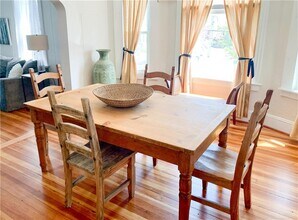 7 Carroll Ave in Newport, RI - Building Photo - Building Photo