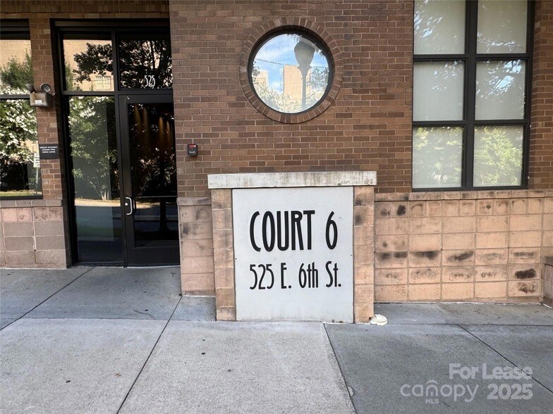 525 E 6th St, Unit 107 in Charlotte, NC - Building Photo