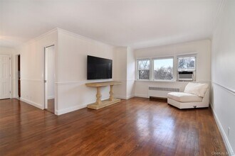 140 N Broadway in Irvington, NY - Building Photo - Building Photo