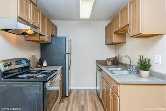 Willow Green Village in Fife, WA - Foto de edificio - Building Photo