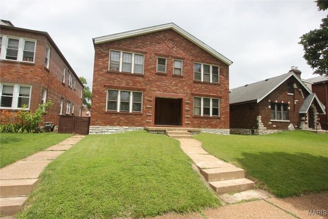 property at 3963-3965 Fillmore St