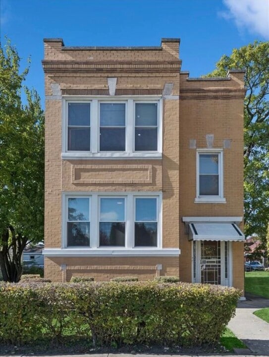 640 S 14th Ave in Maywood, IL - Building Photo