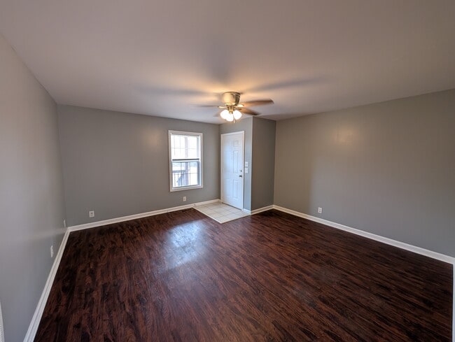 109 Dickerson Ct in Kingston Springs, TN - Building Photo - Building Photo