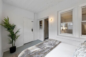 1701 14th St SE in Washington, DC - Building Photo - Building Photo