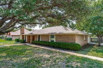 2917 Fladger Dr in Denton, TX - Building Photo - Building Photo