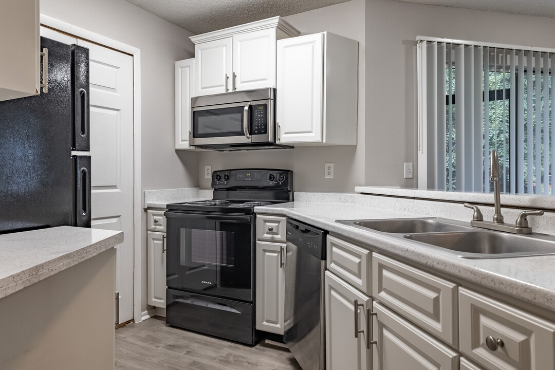 Agora at Port Richey in Port Richey, FL - Building Photo