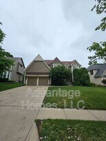 14117 Parkhill Ln in Overland Park, KS - Building Photo