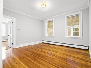18 Princeton St, Unit 2 in Somerville, MA - Building Photo - Building Photo