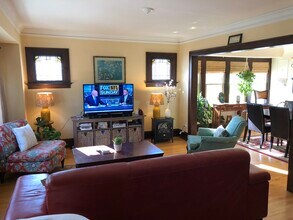 541 N 62nd St, Unit Lower in Wauwatosa, WI - Building Photo - Building Photo