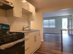 3193 E Point St in Atlanta, GA - Building Photo - Building Photo
