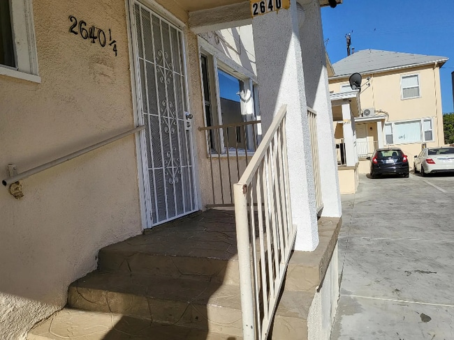 property at 2640 1/4 S Manhattan Pl