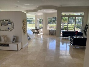 2534 Golf View Dr in Weston, FL - Building Photo - Building Photo