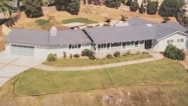 property at 1864 Laurel Rd