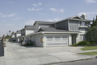 9141-9147 Park St in Bellflower, CA - Building Photo - Building Photo