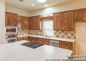 8315 Silent Creek in San Antonio, TX - Building Photo - Building Photo