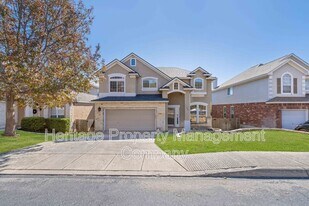 146 Lindseys Cove in San Antonio, TX - Building Photo