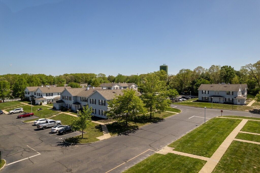 Americanside Apartments in Howell, NJ